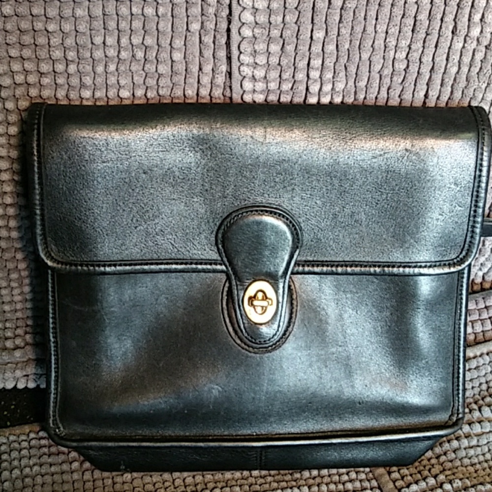 Willis top purse coach